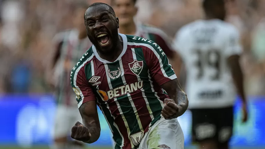 manoel do fluminense comemora