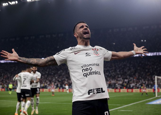 renato augusto corinthians vence são paulo copa do brasil 2023 semifinal