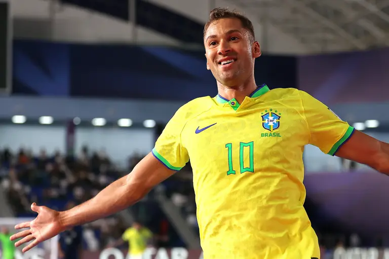 marcel brasil futsal é o artilheiro isolado da Copa do Mundo do Uzbequistão