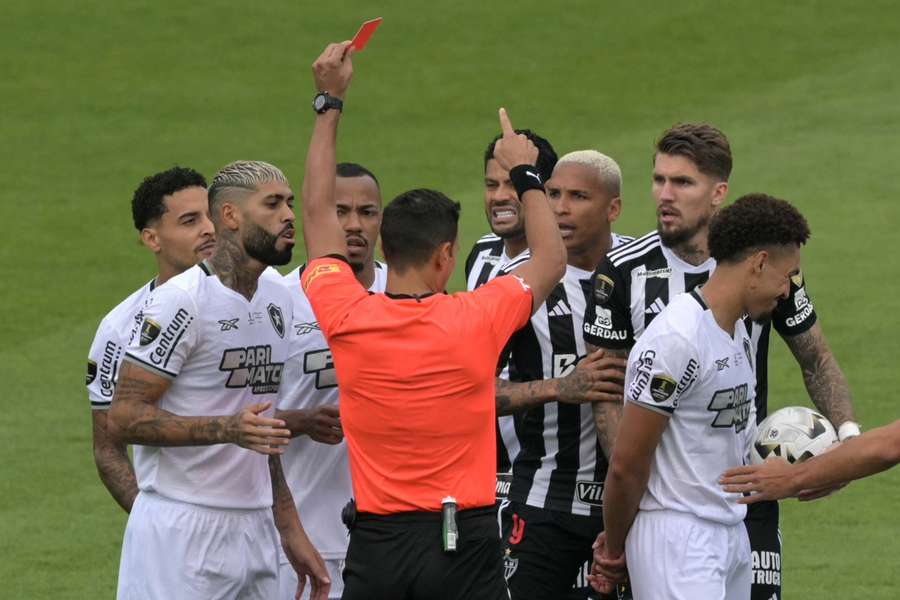 expulsão recorde na  Libertadores