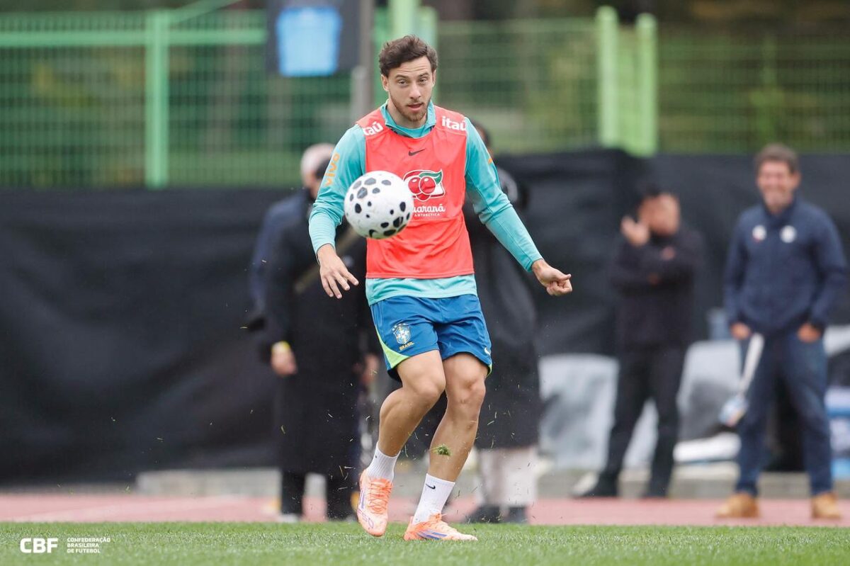 Carlos Augusto é uma das novidades da Escalação da Seleção Brasileira contra Coreia do Sul Foto CBF