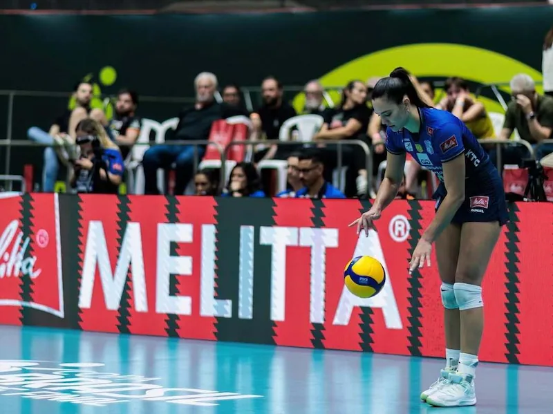 Jogos das Minas Hoje: Jogadora de vôlei se prepara para sacar